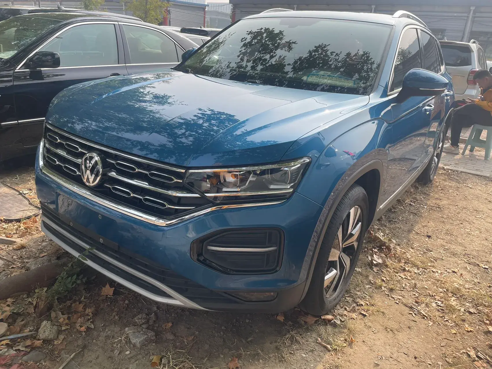2019 VOLKSWAGEN TAYRON view 1