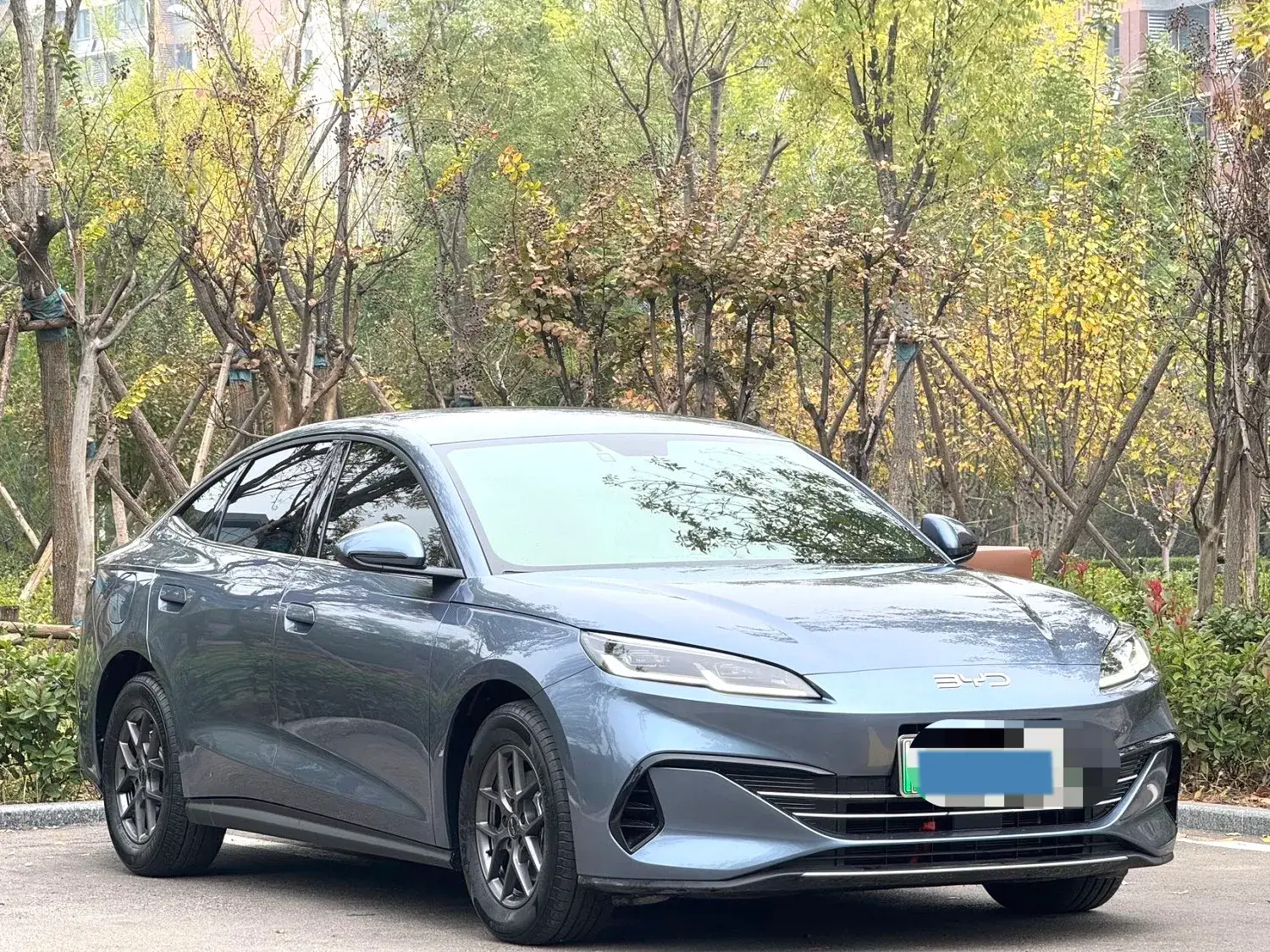 2024 BYD SEAL thumbnail 3