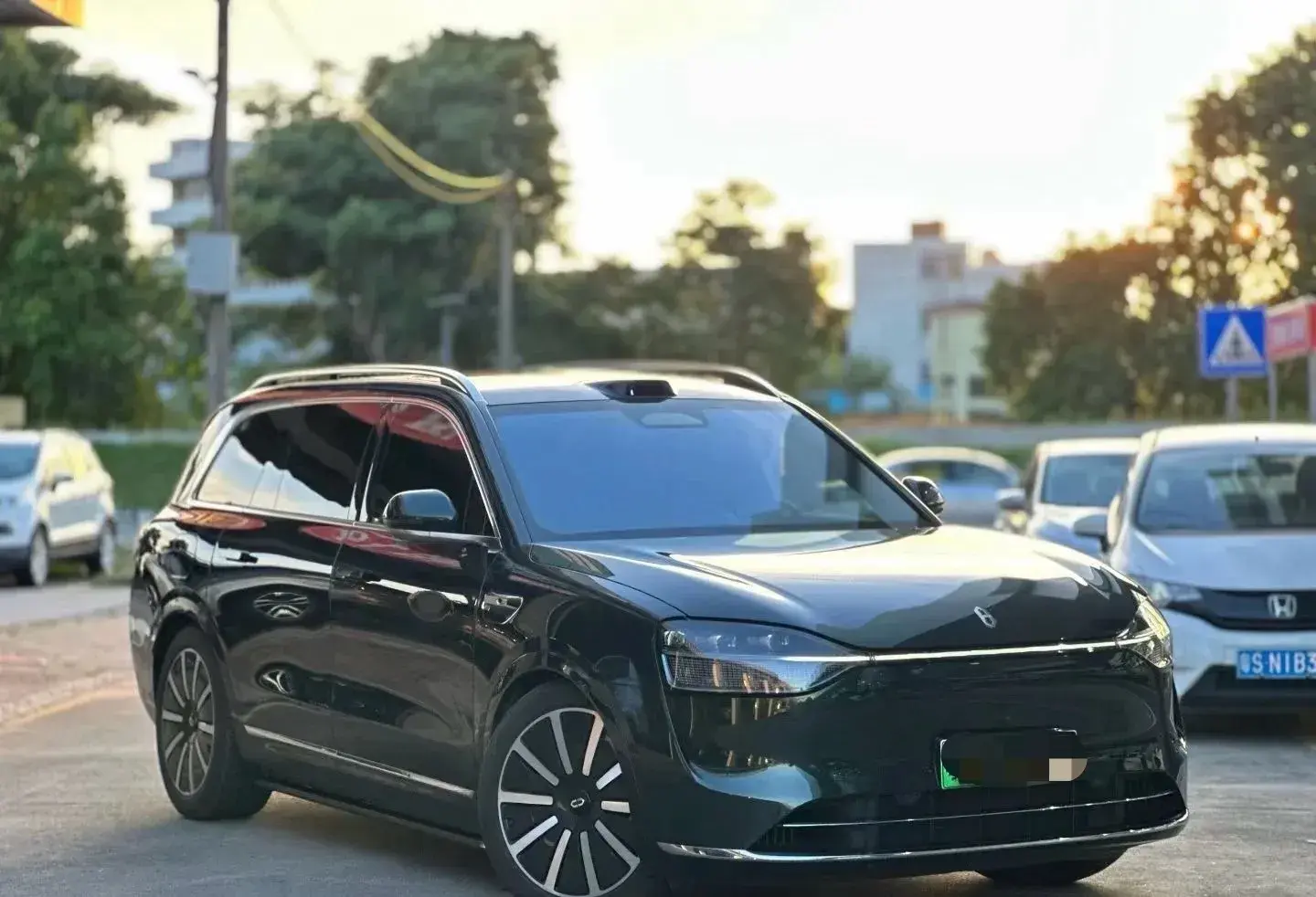 2024 AITO AITO thumbnail 3