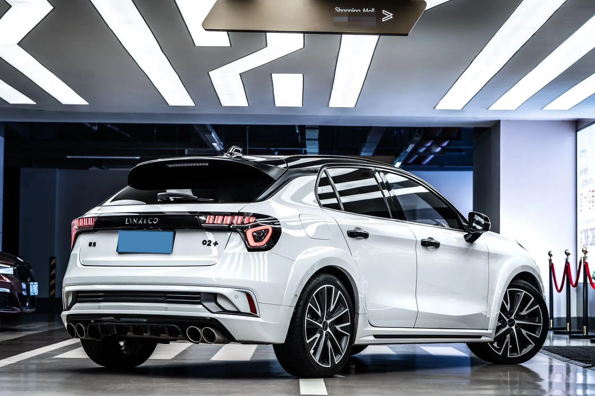 2022 LYNK&CO 02 thumbnail 4