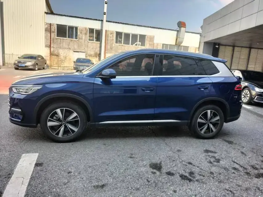 2022 BYD SONG thumbnail 2