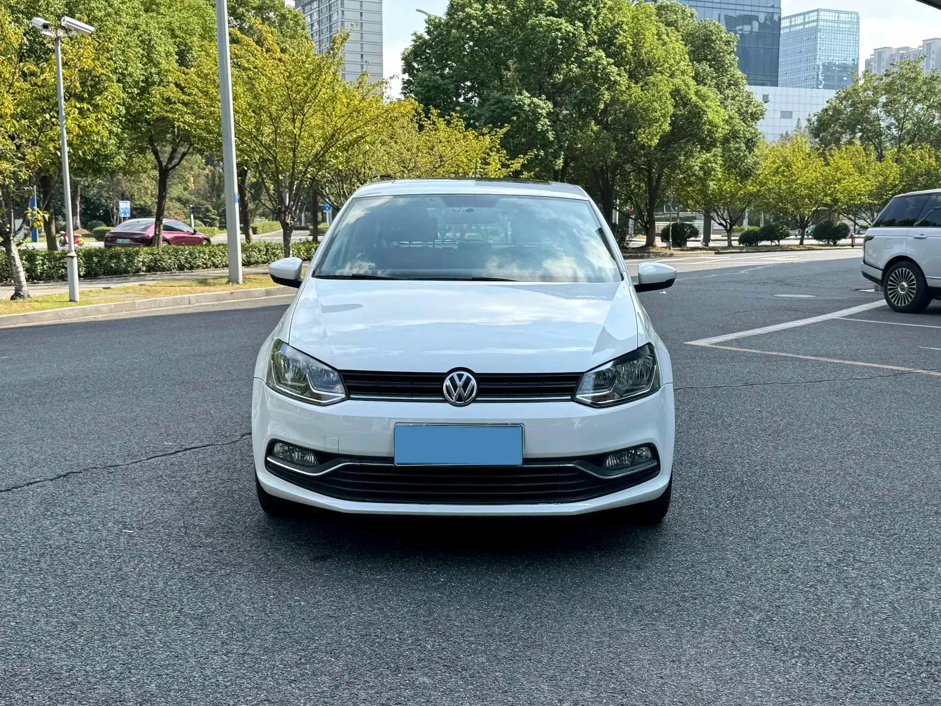 2018 VOLKSWAGEN POLO thumbnail 2