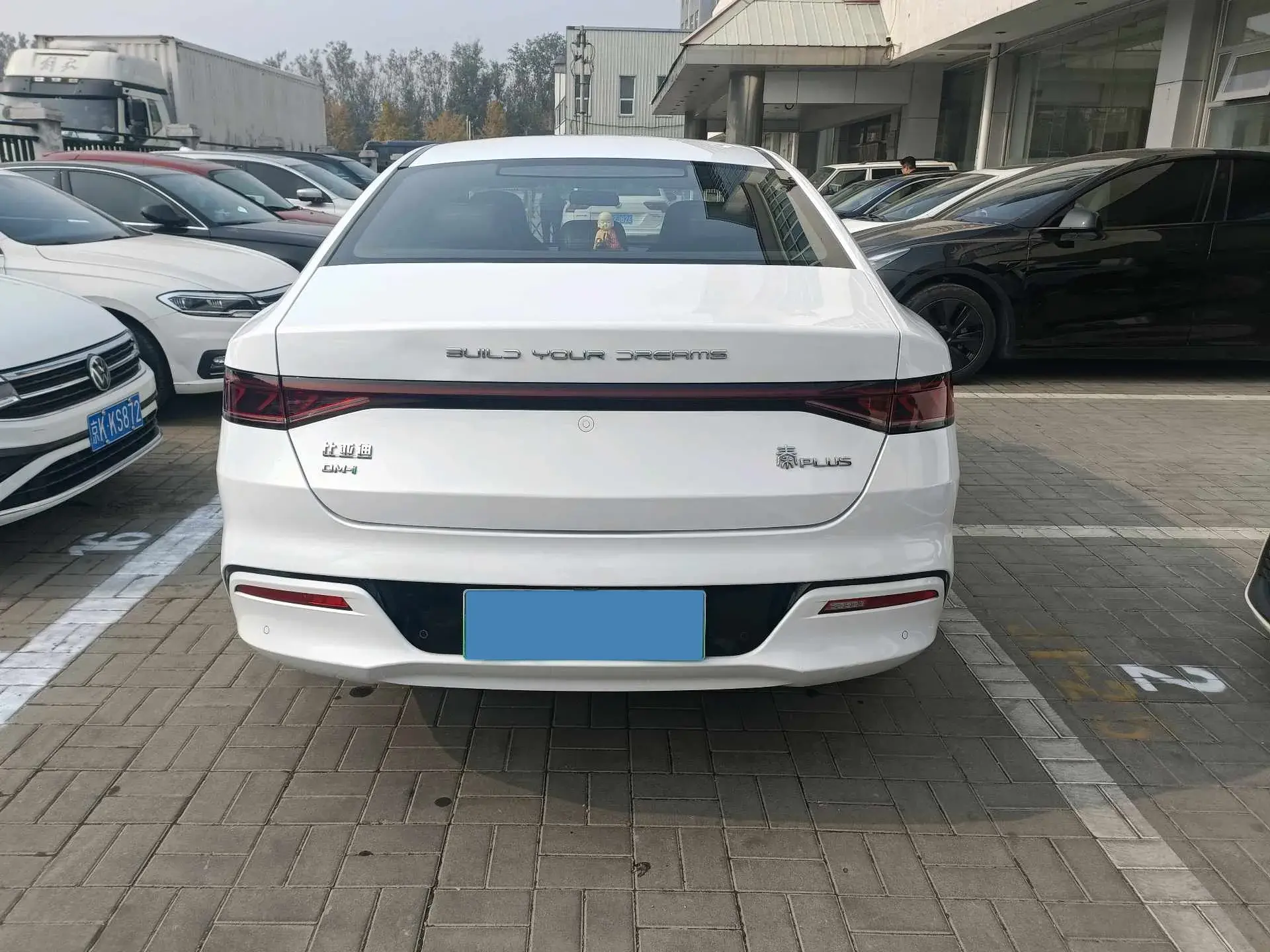 2023 BYD QIN thumbnail 4