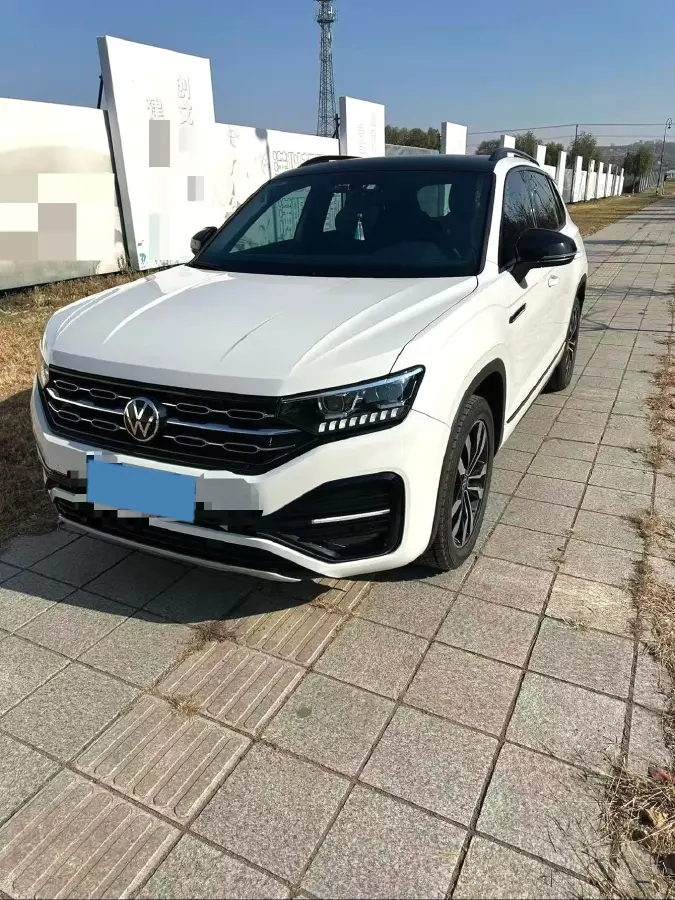 2022 Volkswagen Tayron 2.0T 220HP L4 7DCT