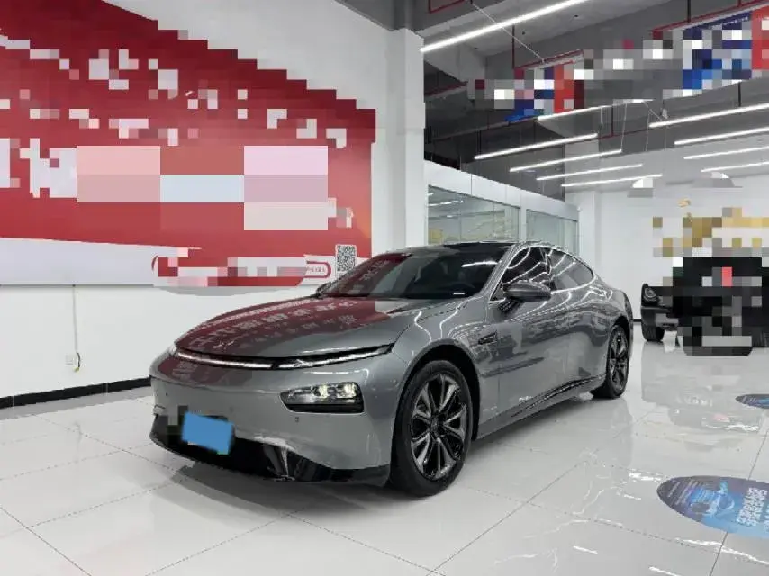 2022 XPENG P7 view 1