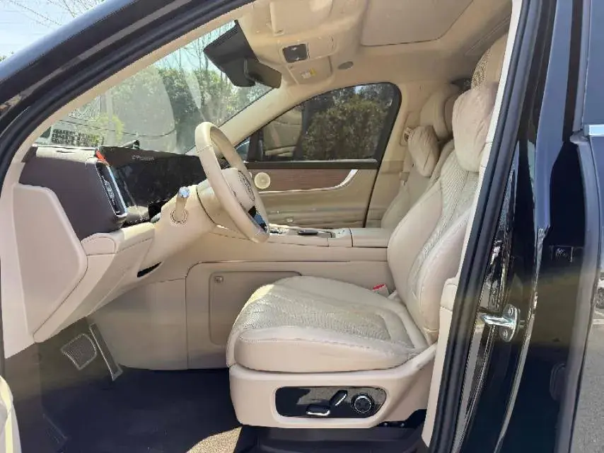 2024 AITO AITO thumbnail 4