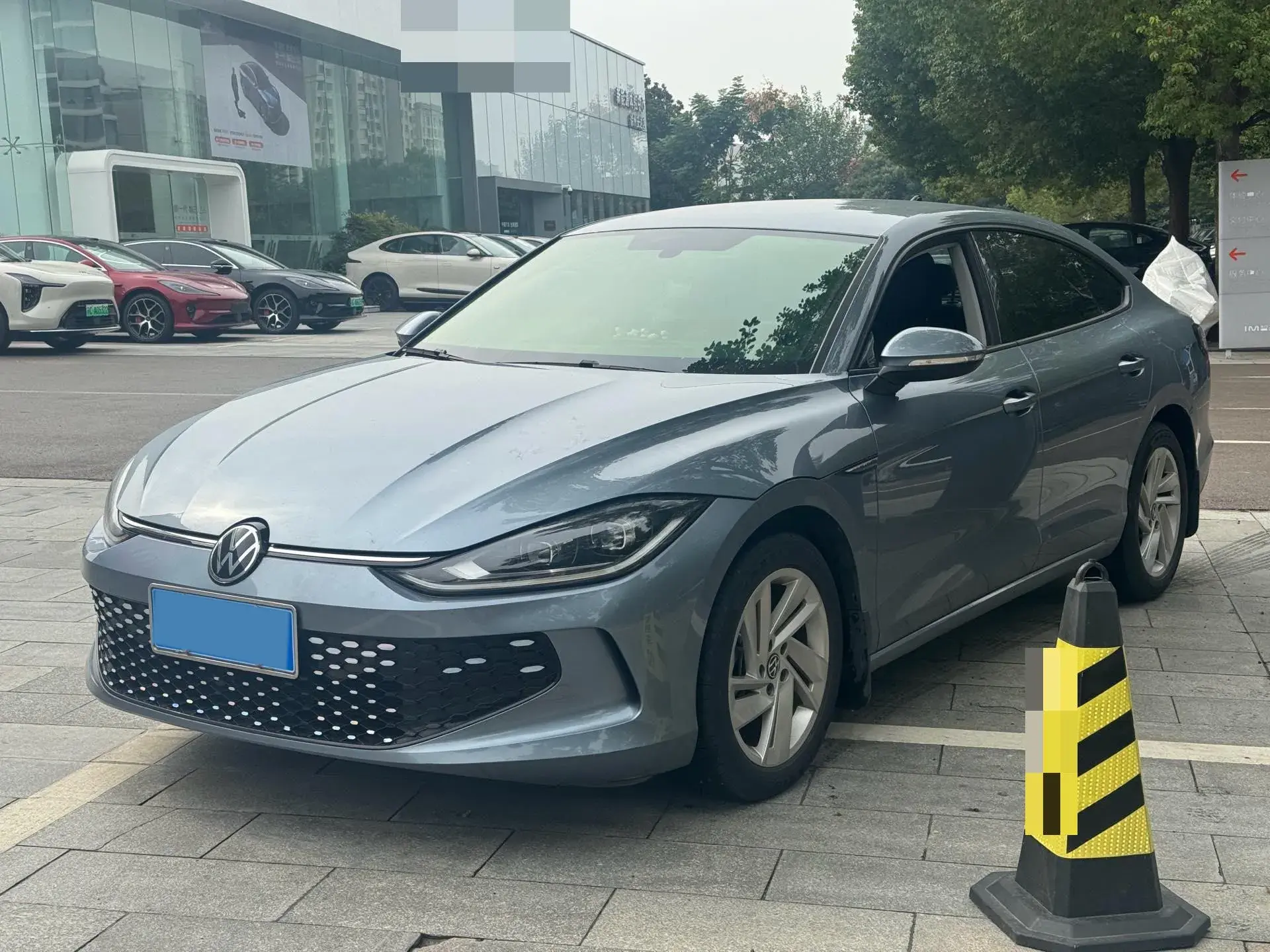 2022 VOLKSWAGEN LAMANDO view 1