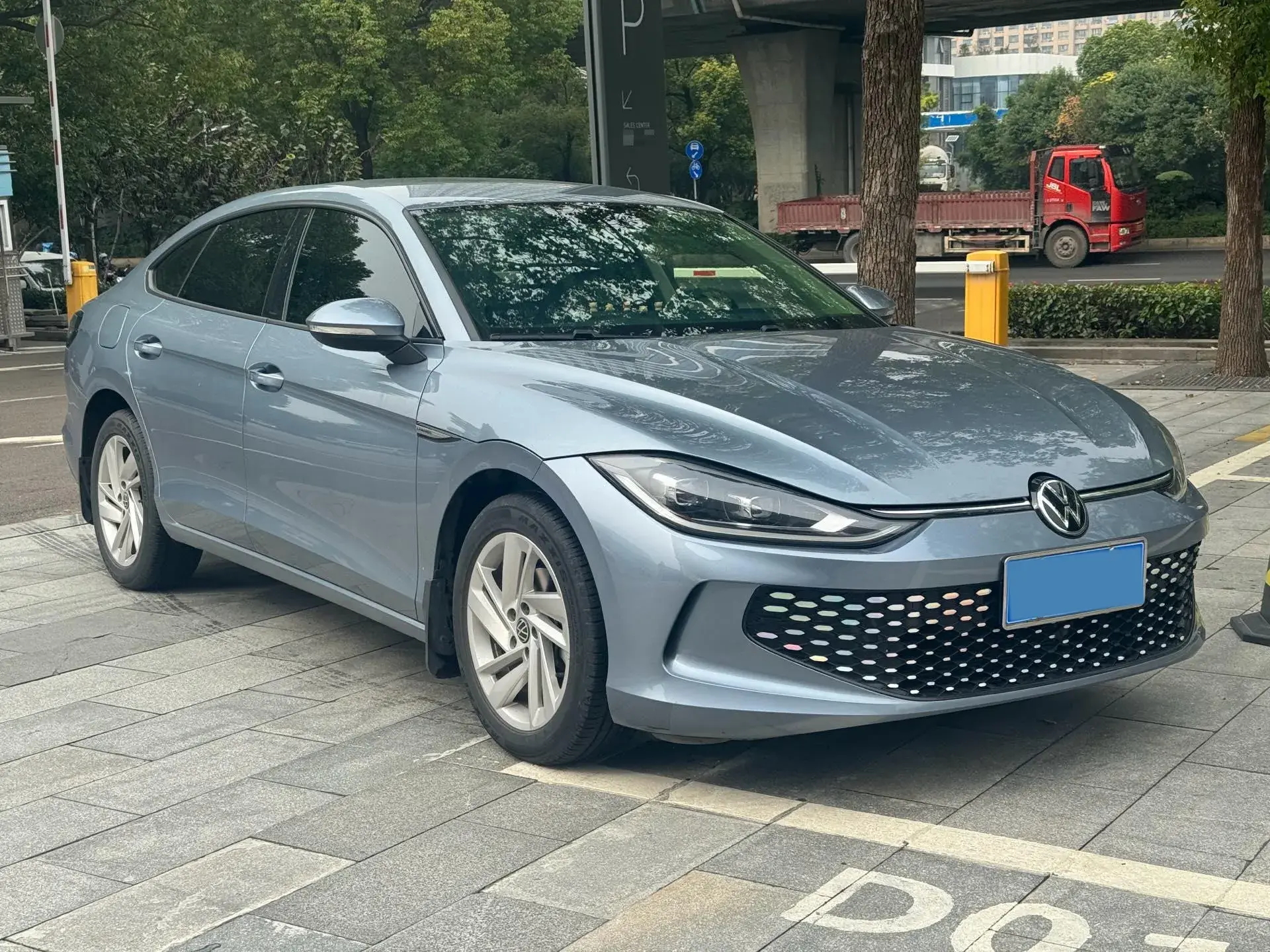 2022 VOLKSWAGEN LAMANDO thumbnail 3