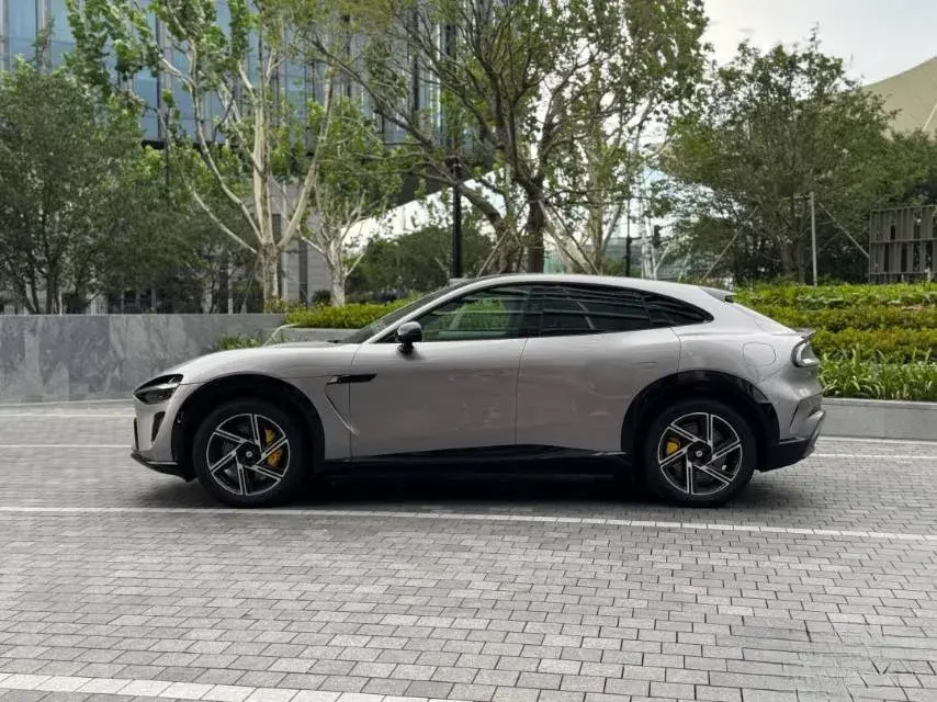 2025 MI YU7 thumbnail 3