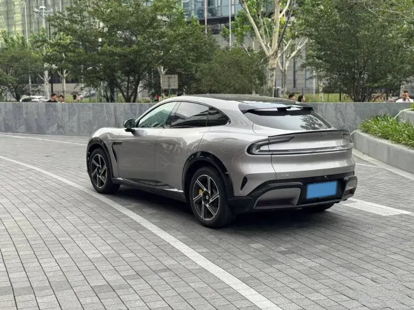 2025 MI YU7 thumbnail 2