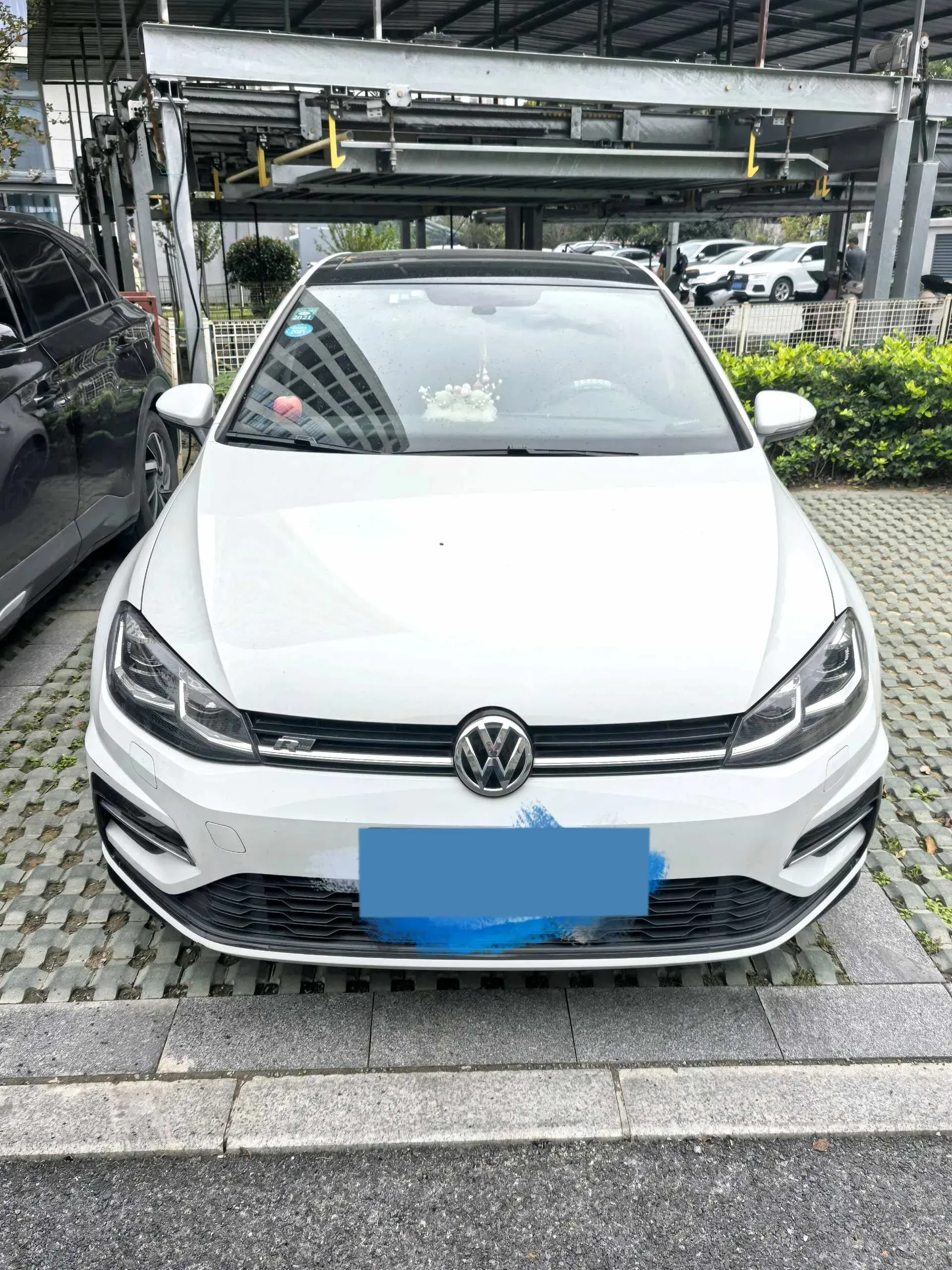 2019 VOLKSWAGEN GOLF thumbnail 2