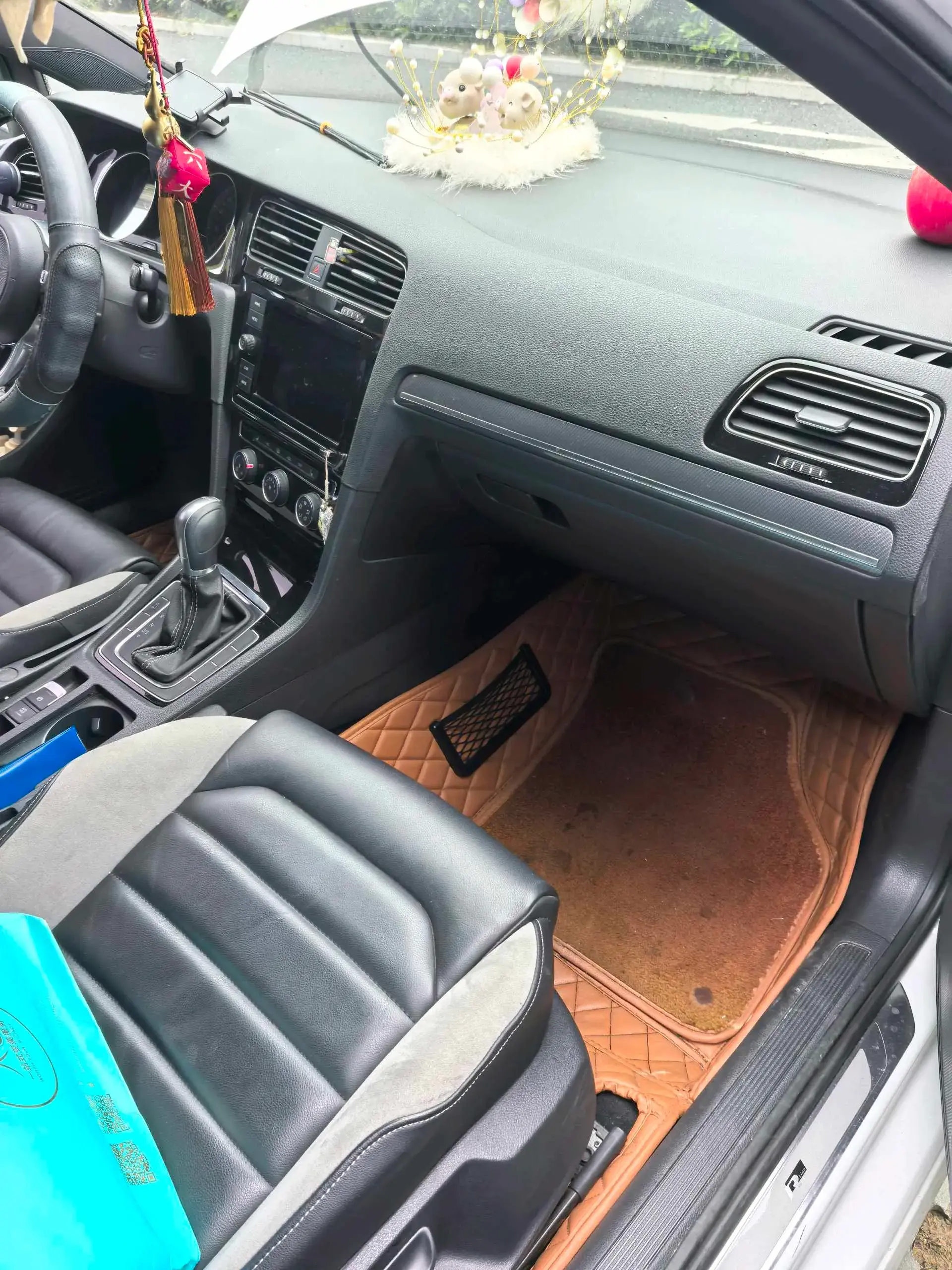 2019 VOLKSWAGEN GOLF thumbnail 4