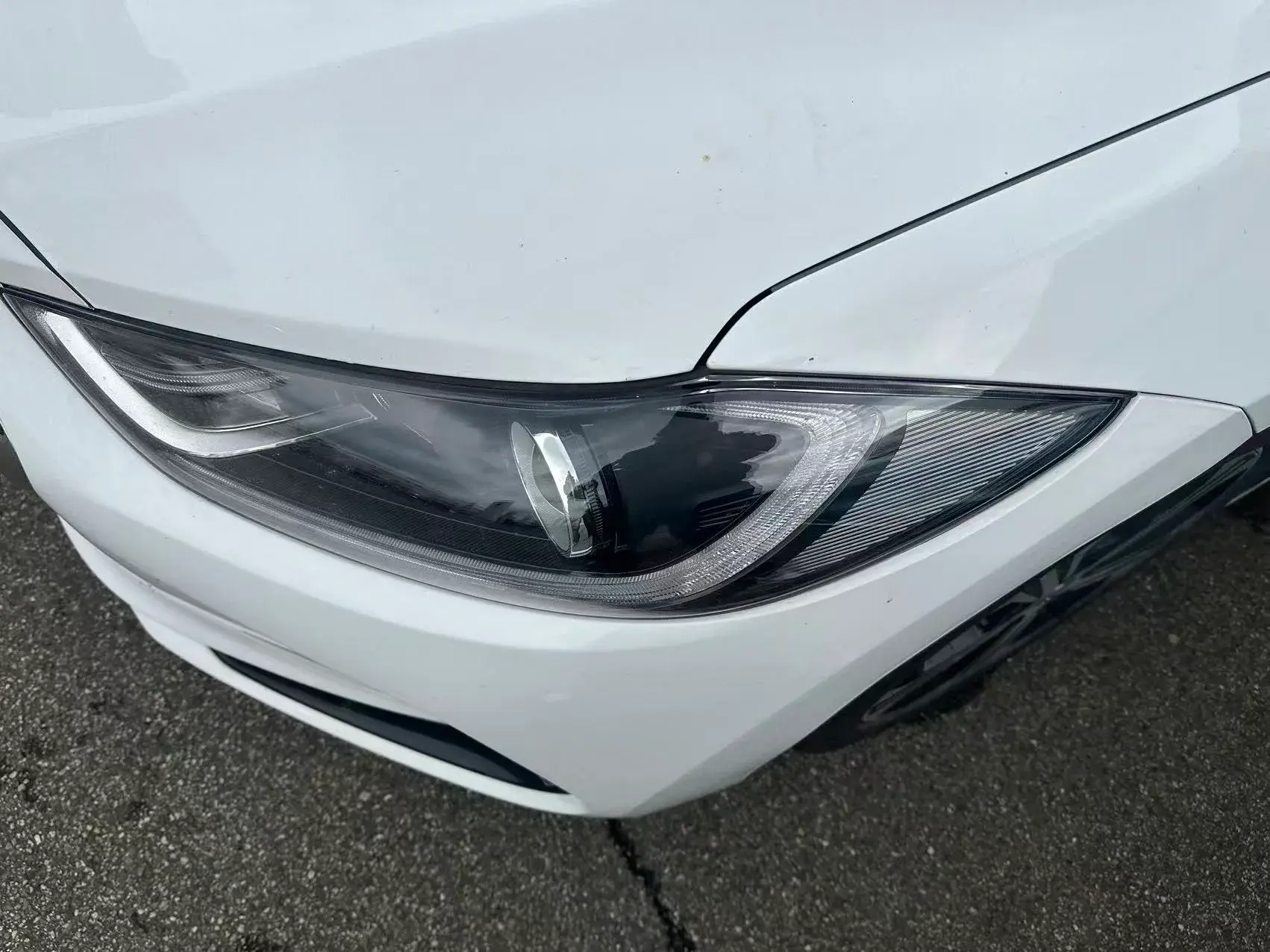 2018 HYUNDAI ELANTRA thumbnail 2