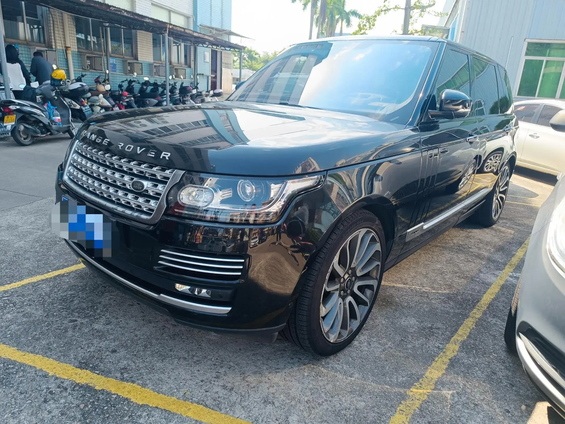 2018 LAND ROVER view 1