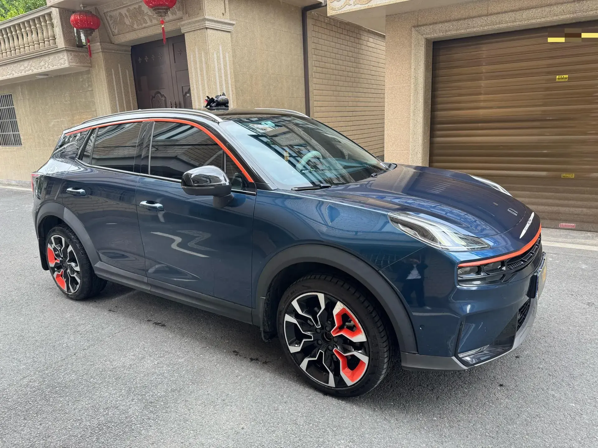 2020 LYNK&CO 06 thumbnail 2