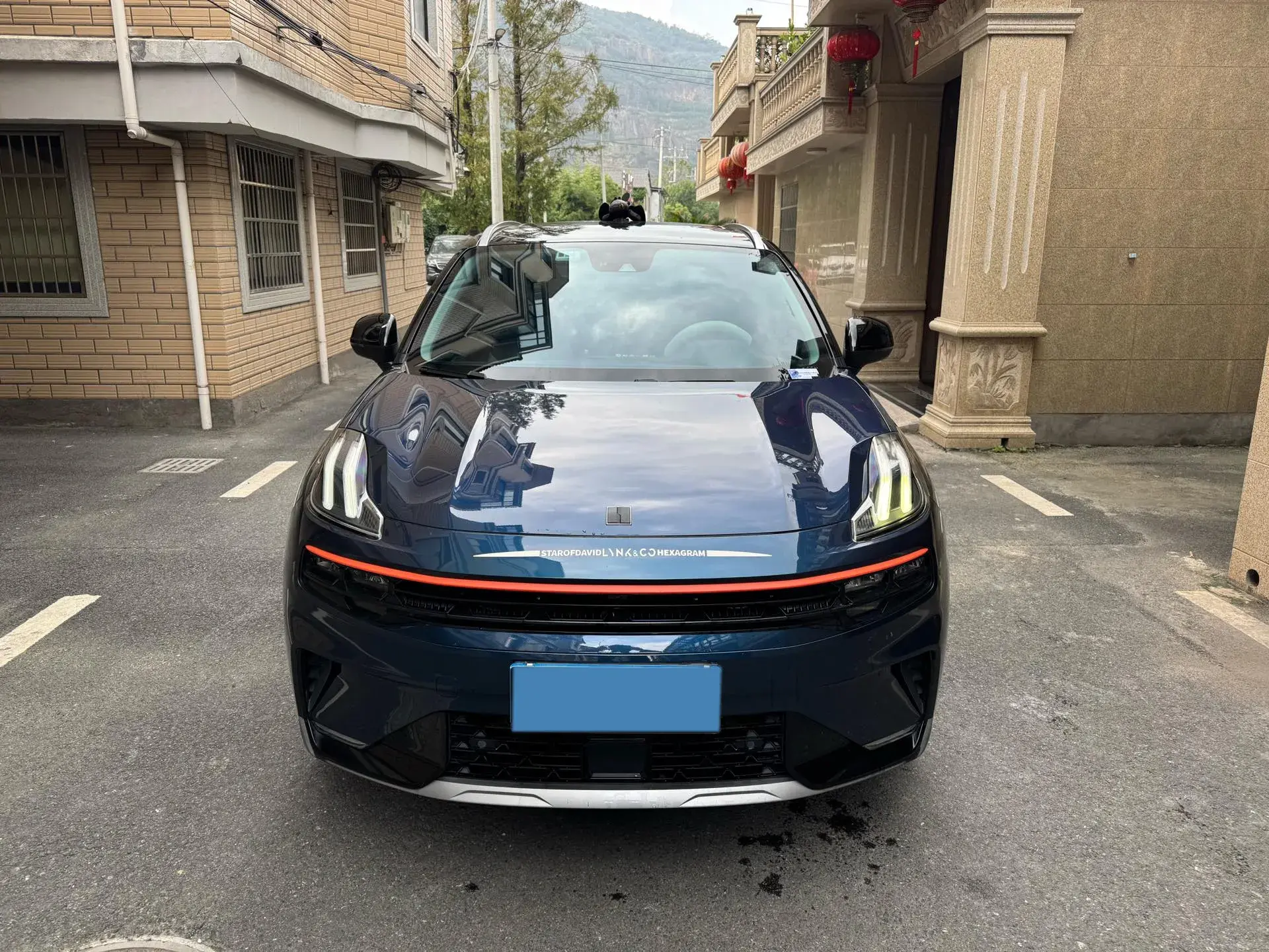 2020 LYNK&CO 06 thumbnail 3