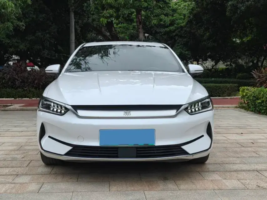 2021 BYD QIN thumbnail 2