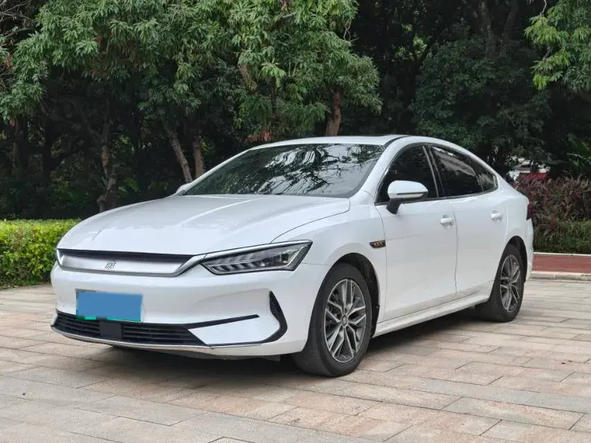 2021 BYD QIN view 1