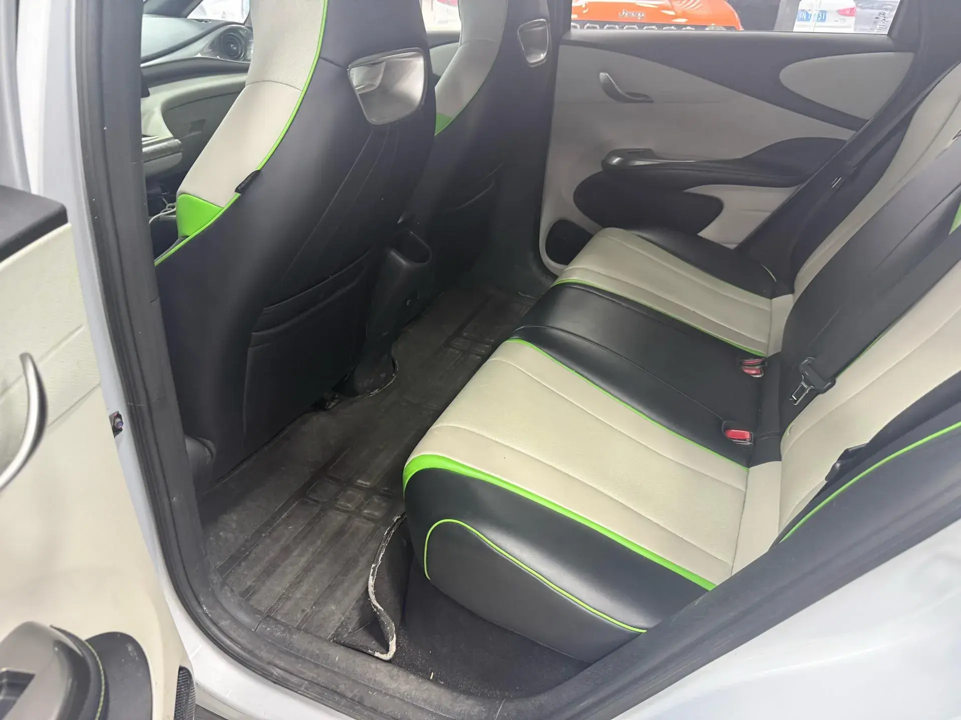 2021 BYD DOLPHIN thumbnail 2