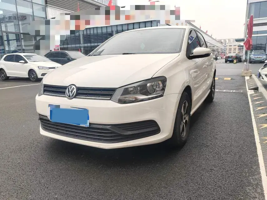 2018 VOLKSWAGEN POLO view 1