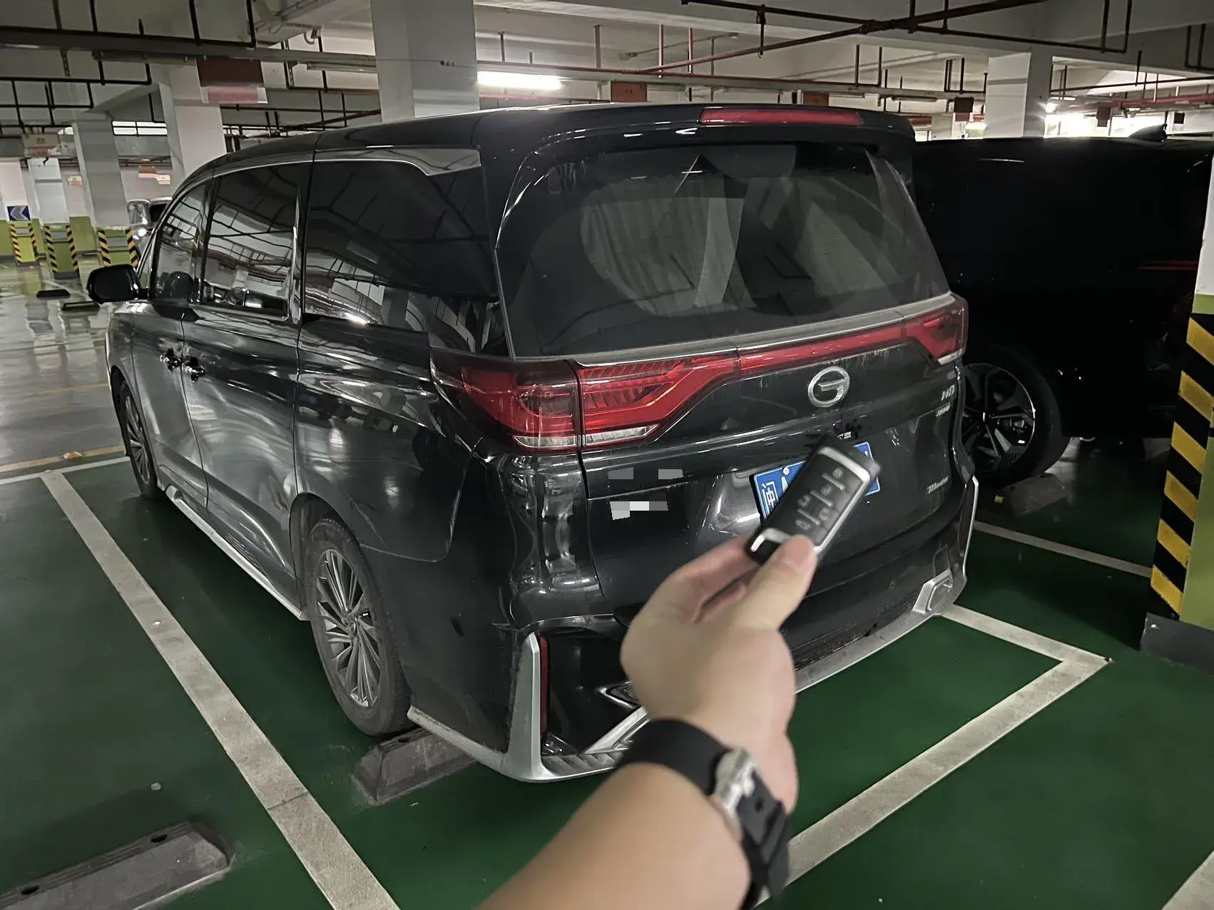 2021 GAC TRUMPCHI thumbnail 3