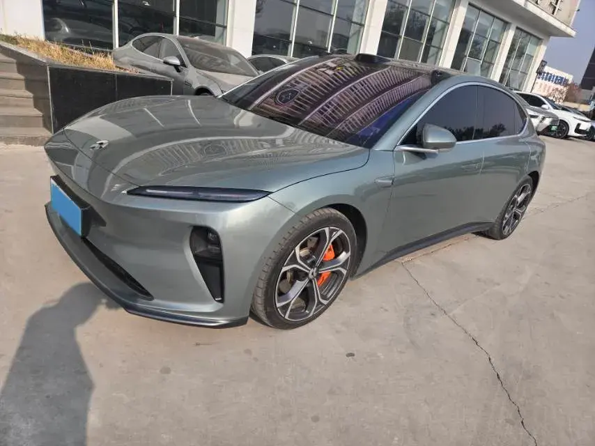 2022 NIO ET5 thumbnail 4