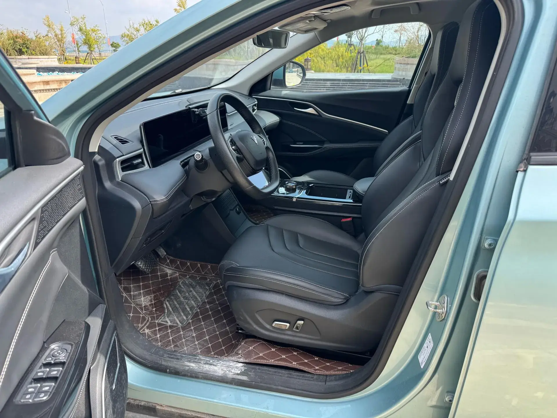 2022 NETA U thumbnail 4