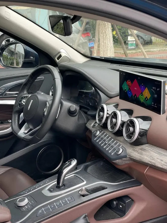 2020 WEY VV7 GT 2.0T 227HP L4 7DCT,autocango,china used car exporter,china ev exporter,chinese used car exporter,chinese used ev exporter