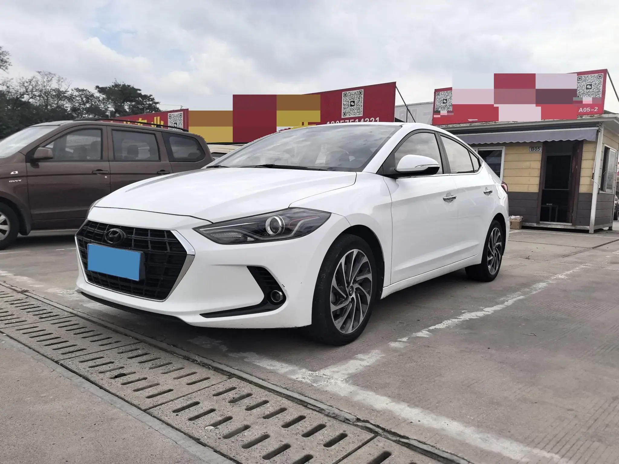 2019 HYUNDAI ELANTRA view 1