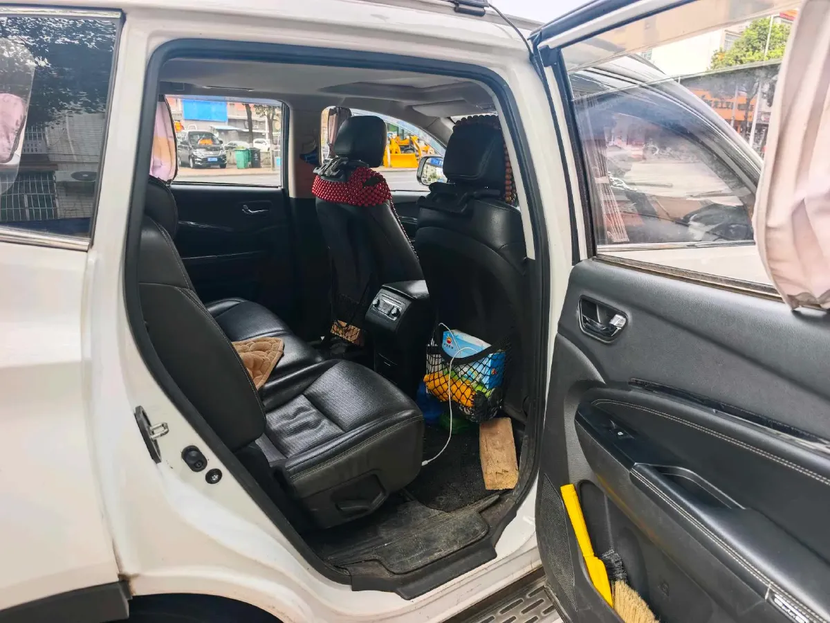 2017 LiFan X80 2.0T 192HP L4 6AT,autocango,china used car exporter,china ev exporter,chinese used car exporter,chinese used ev exporter