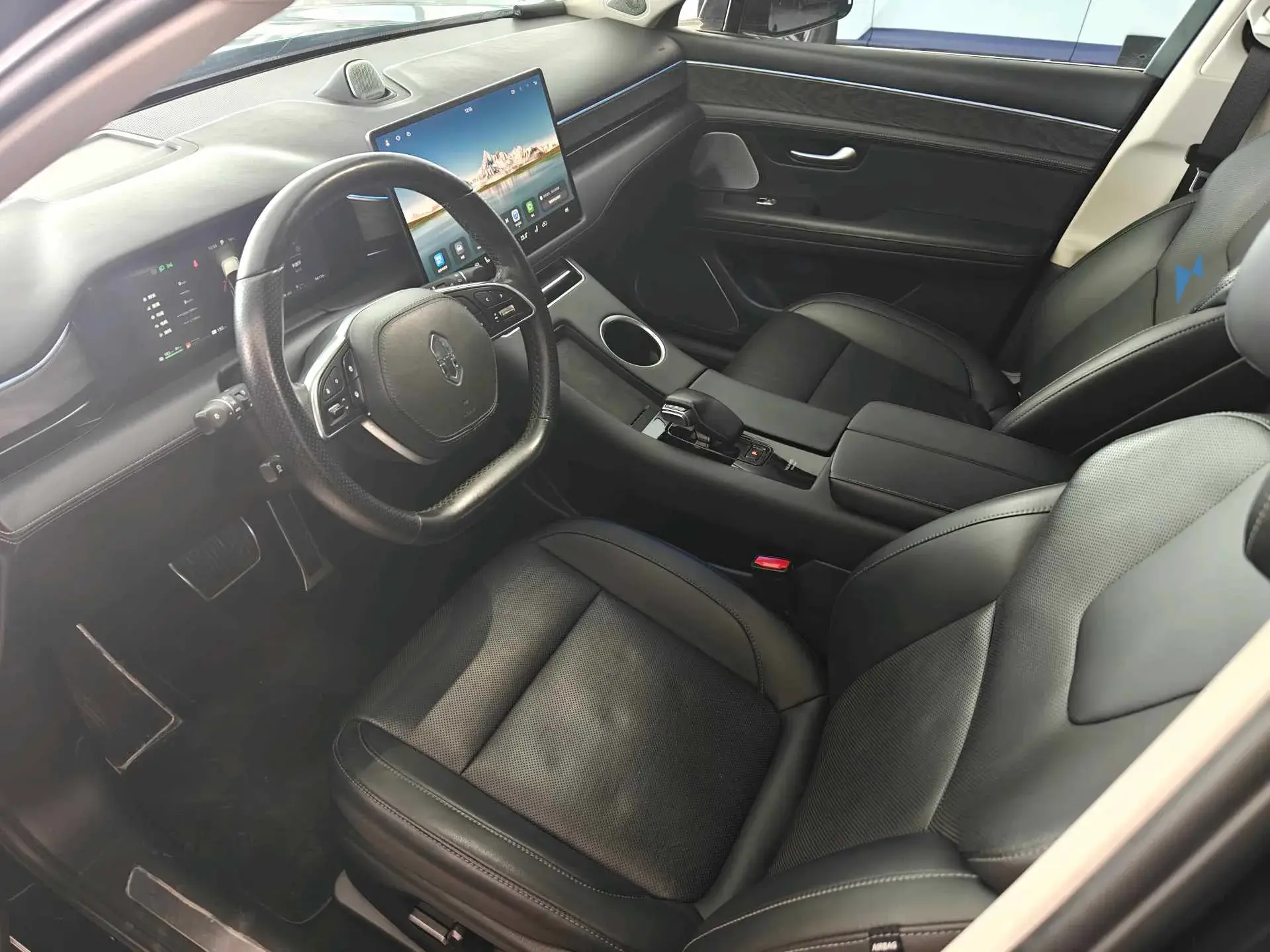 2022 AITO AITO thumbnail 4