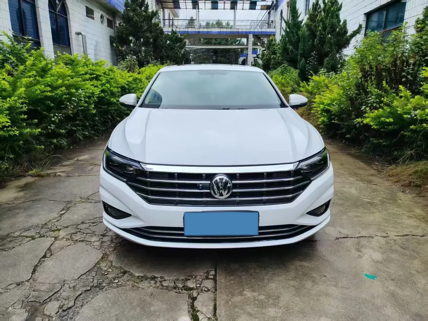 2021 VOLKSWAGEN SAGITAR thumbnail 2