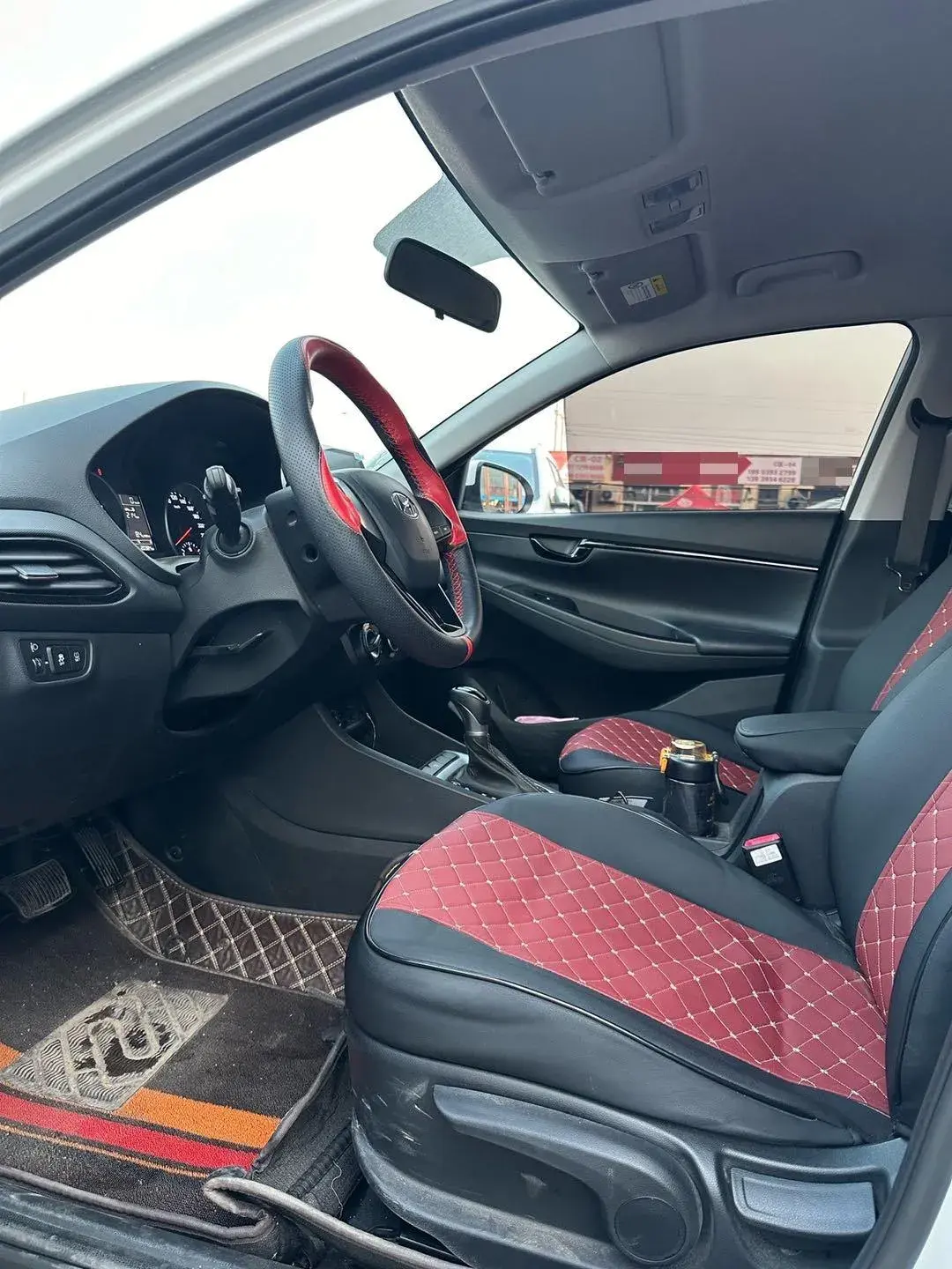 2017 HYUNDAI CELESTA thumbnail 3