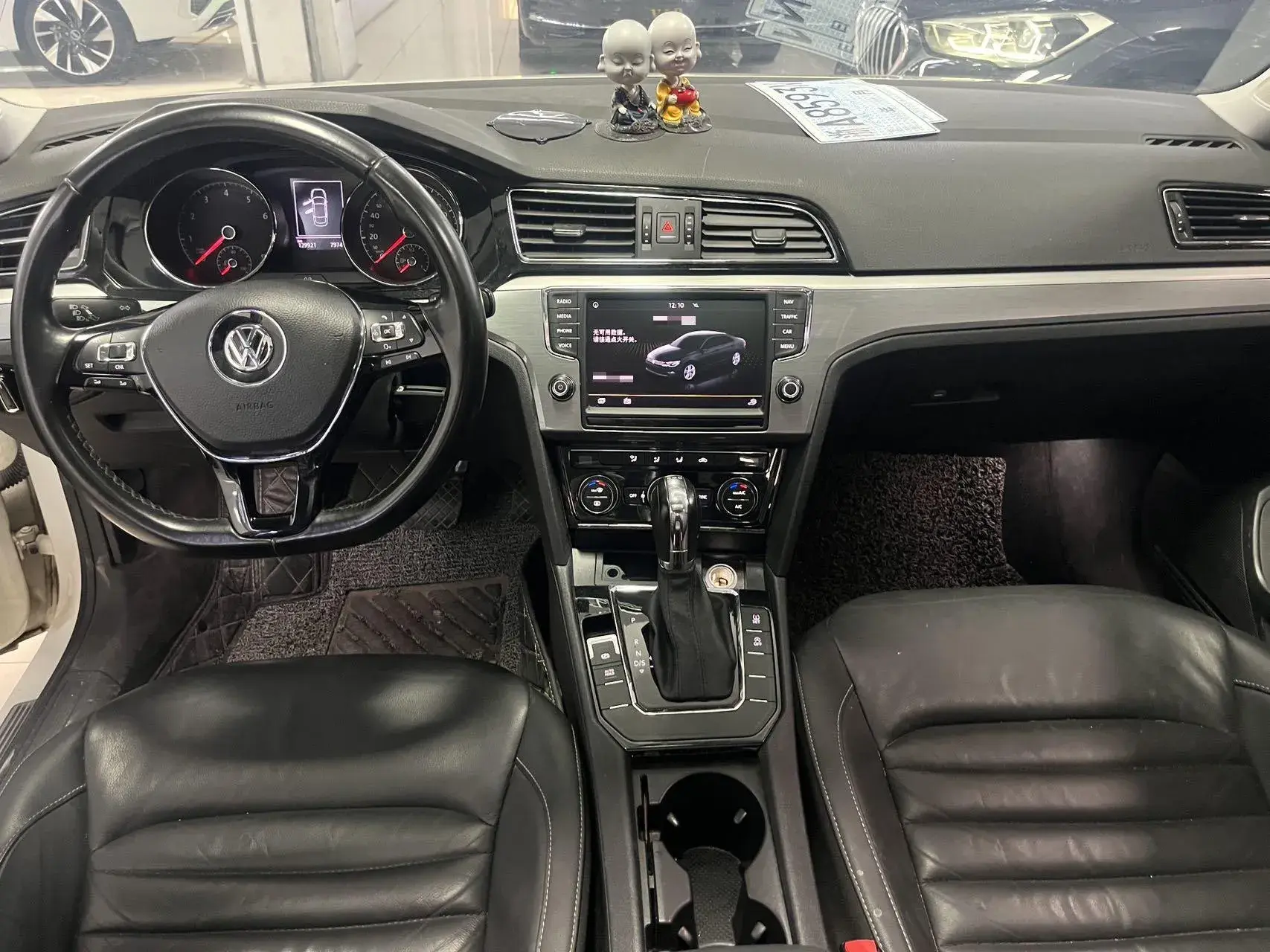 2018 VOLKSWAGEN LAMANDO thumbnail 2