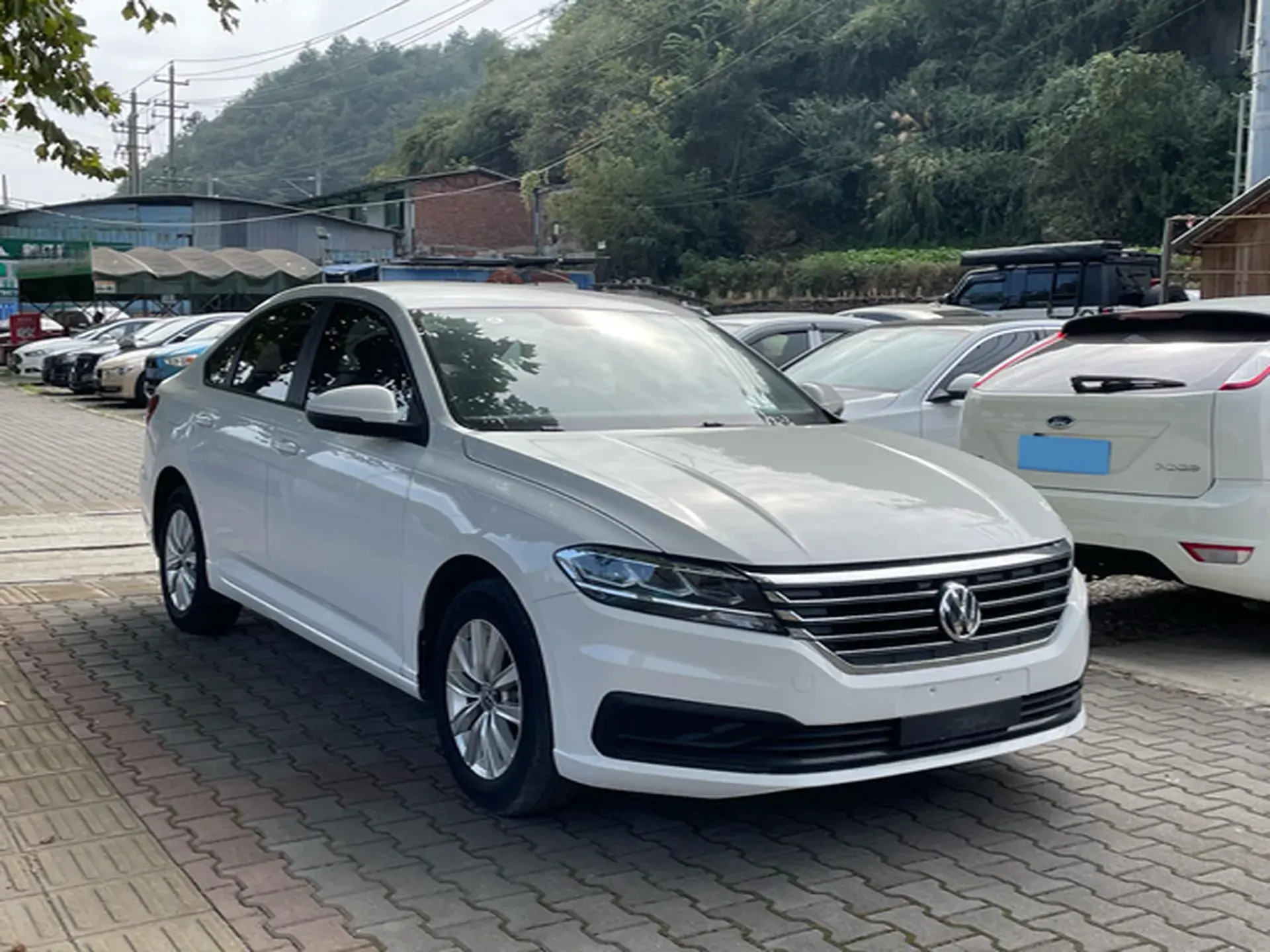 2022 VOLKSWAGEN LAVIDA thumbnail 2