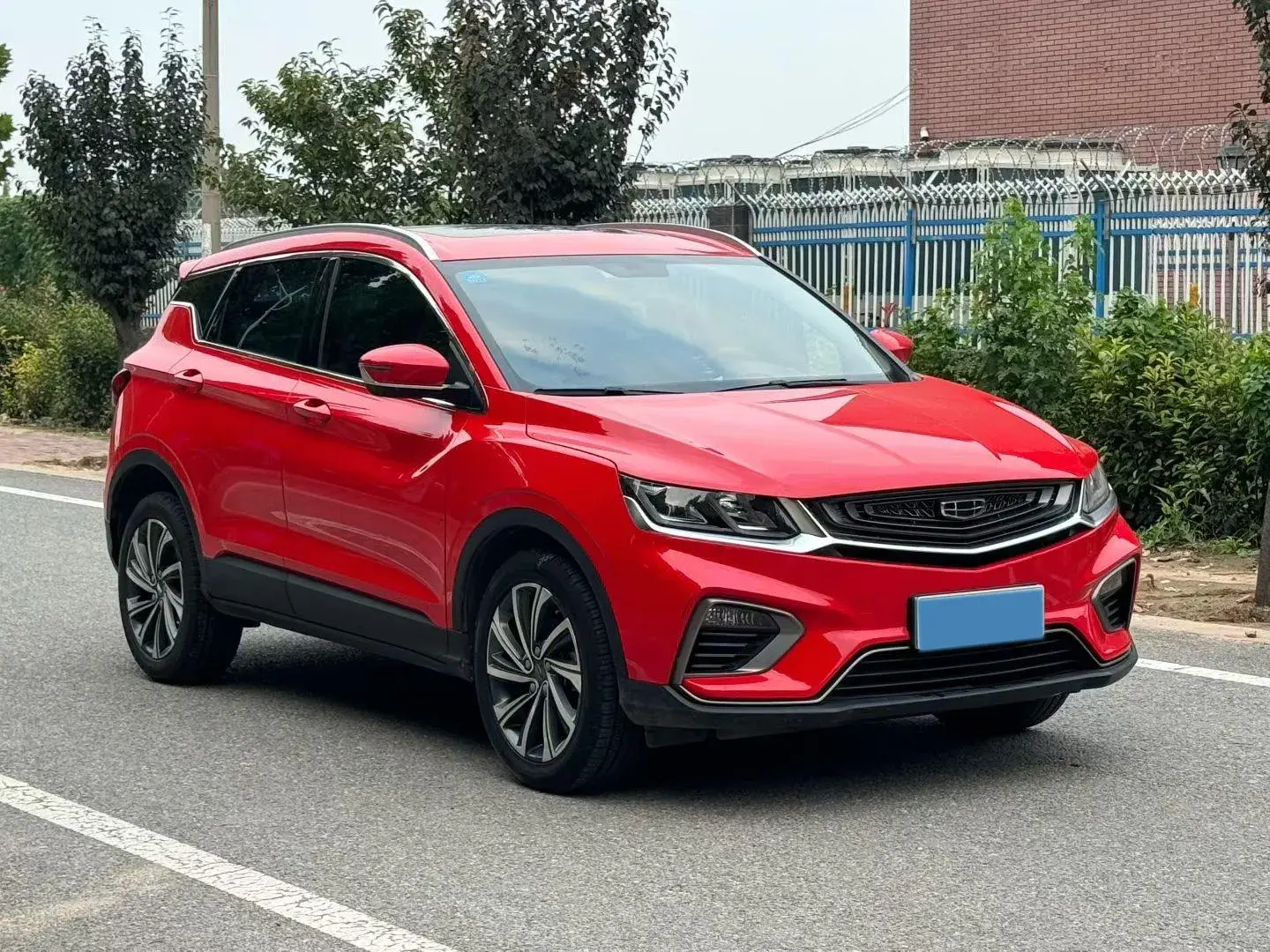 2019 GEELY COOLRAY thumbnail 3