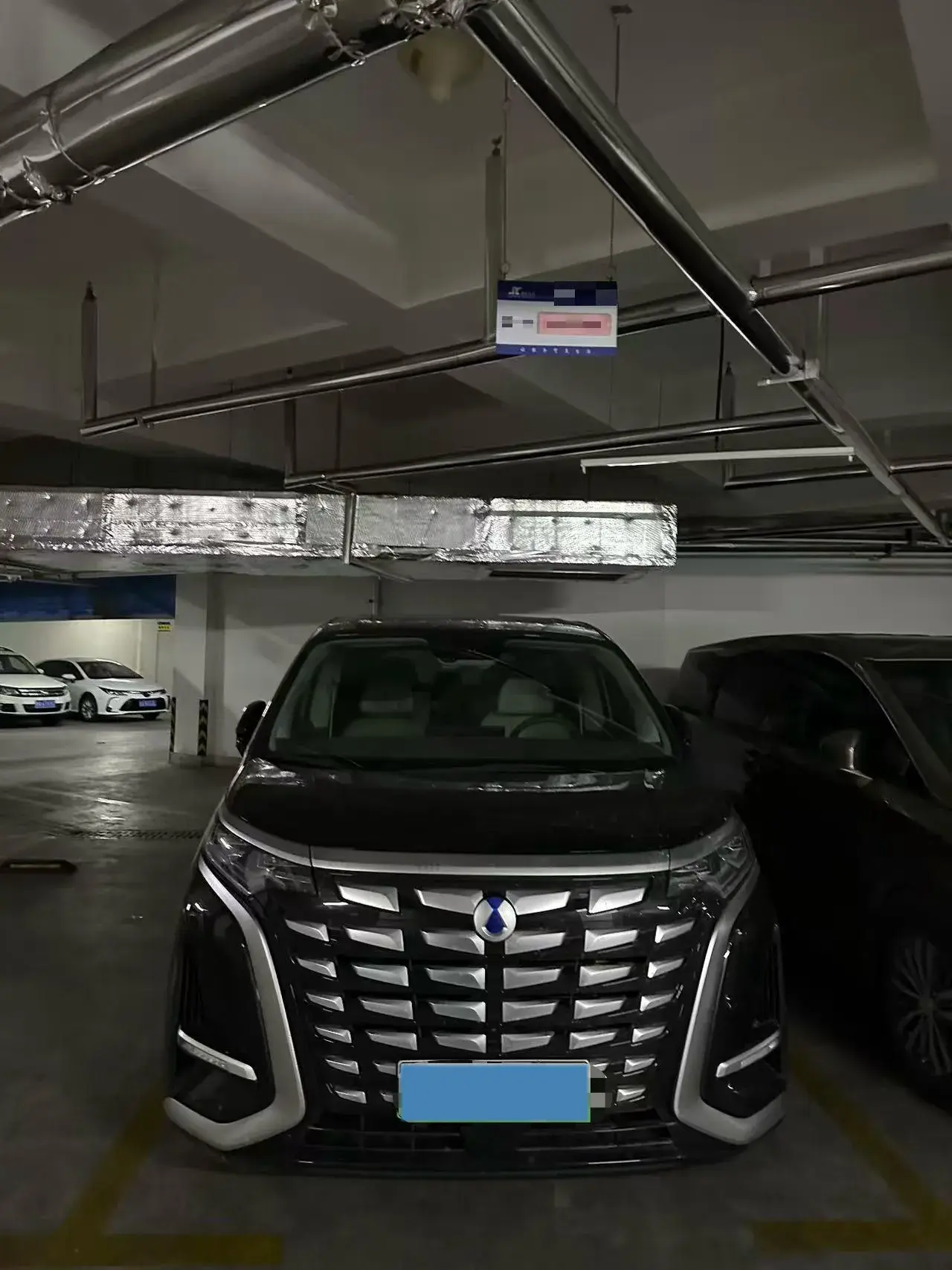 2022 DENZA D9 thumbnail 2