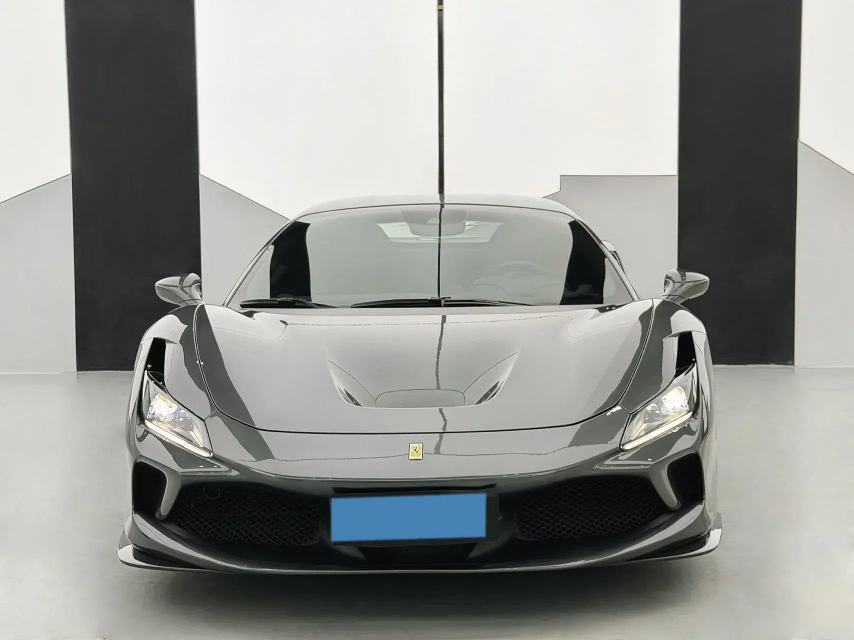 2019 FERRARI F8 thumbnail 2