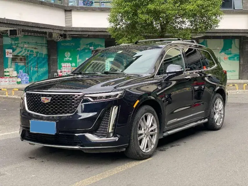 2022 CADILLAC XT6 view 1