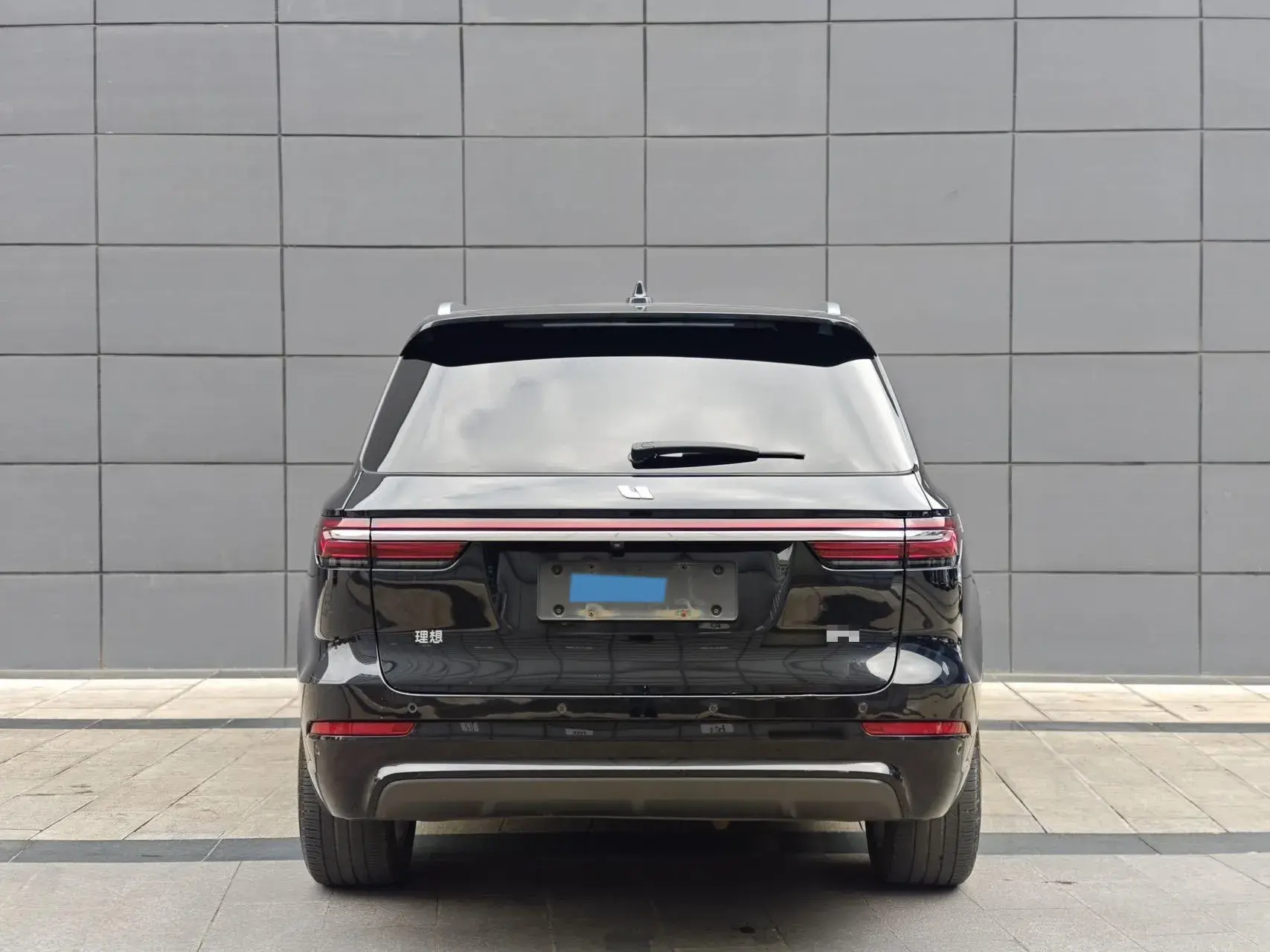 2020 LI ONE thumbnail 4