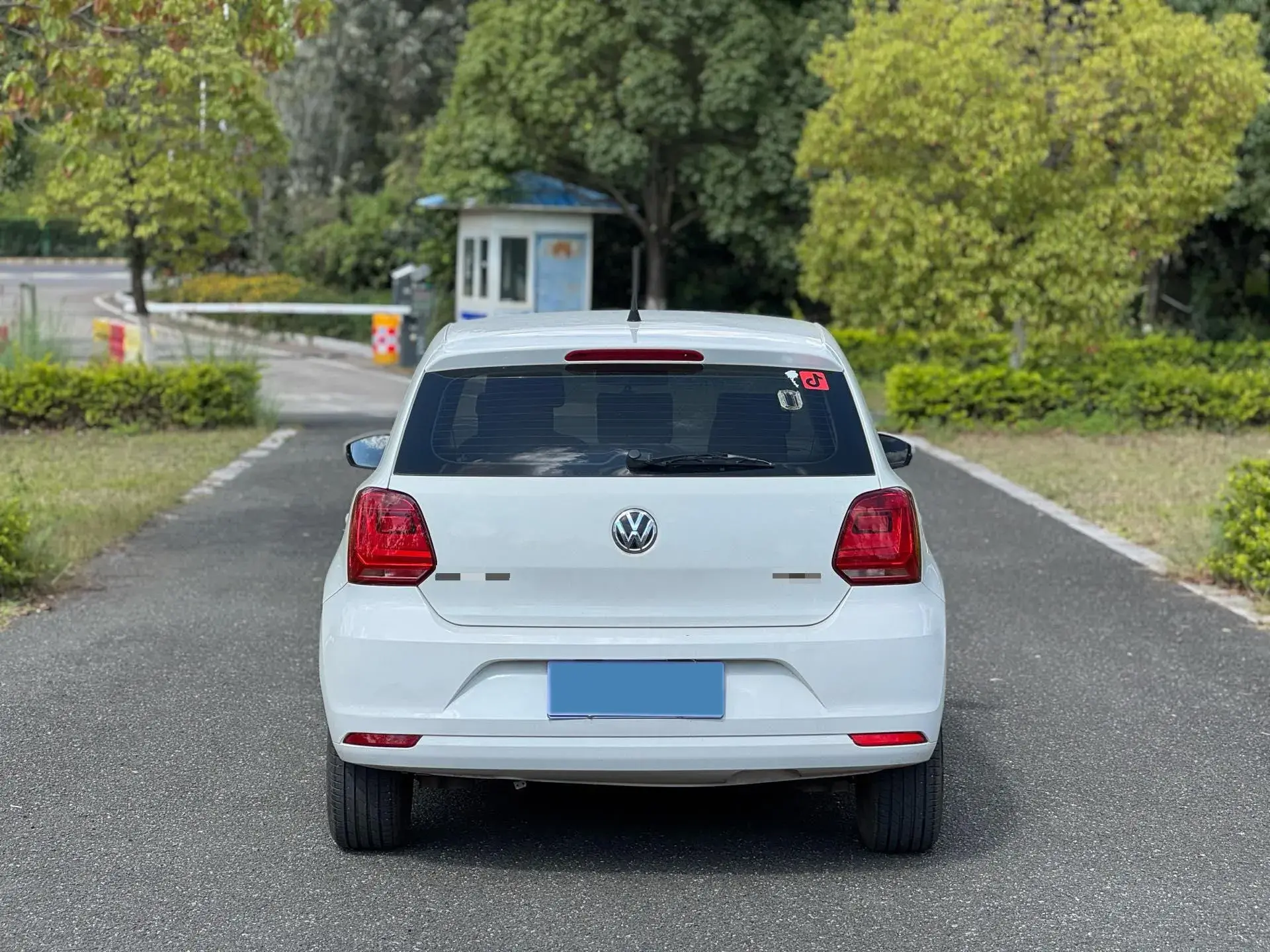 2018 VOLKSWAGEN POLO thumbnail 3