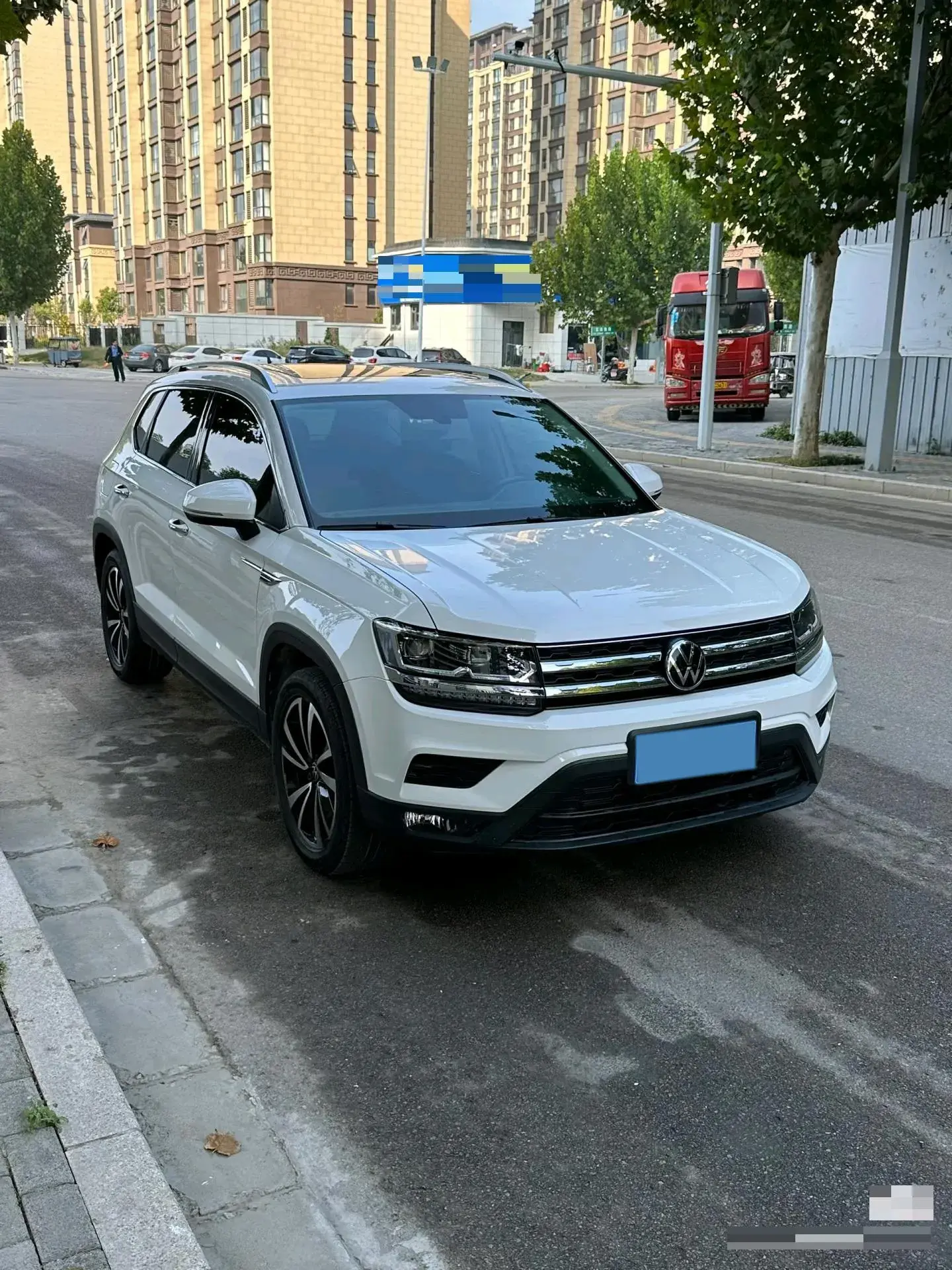 2022 VOLKSWAGEN THARU thumbnail 2