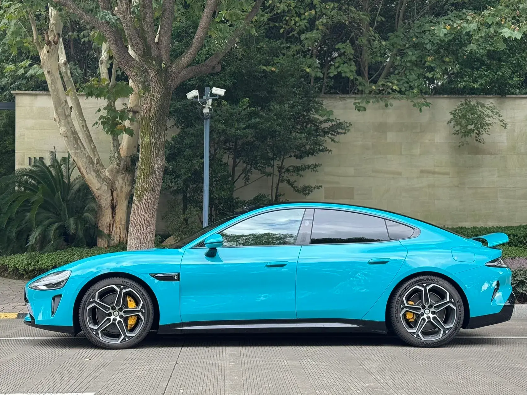 2024 MI SU7 thumbnail 4