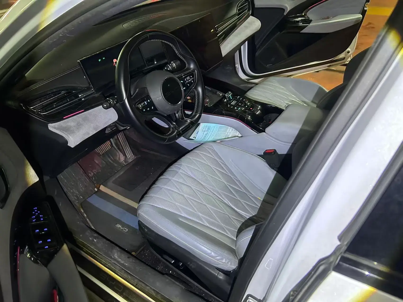 2022 BYD SEAL thumbnail 4