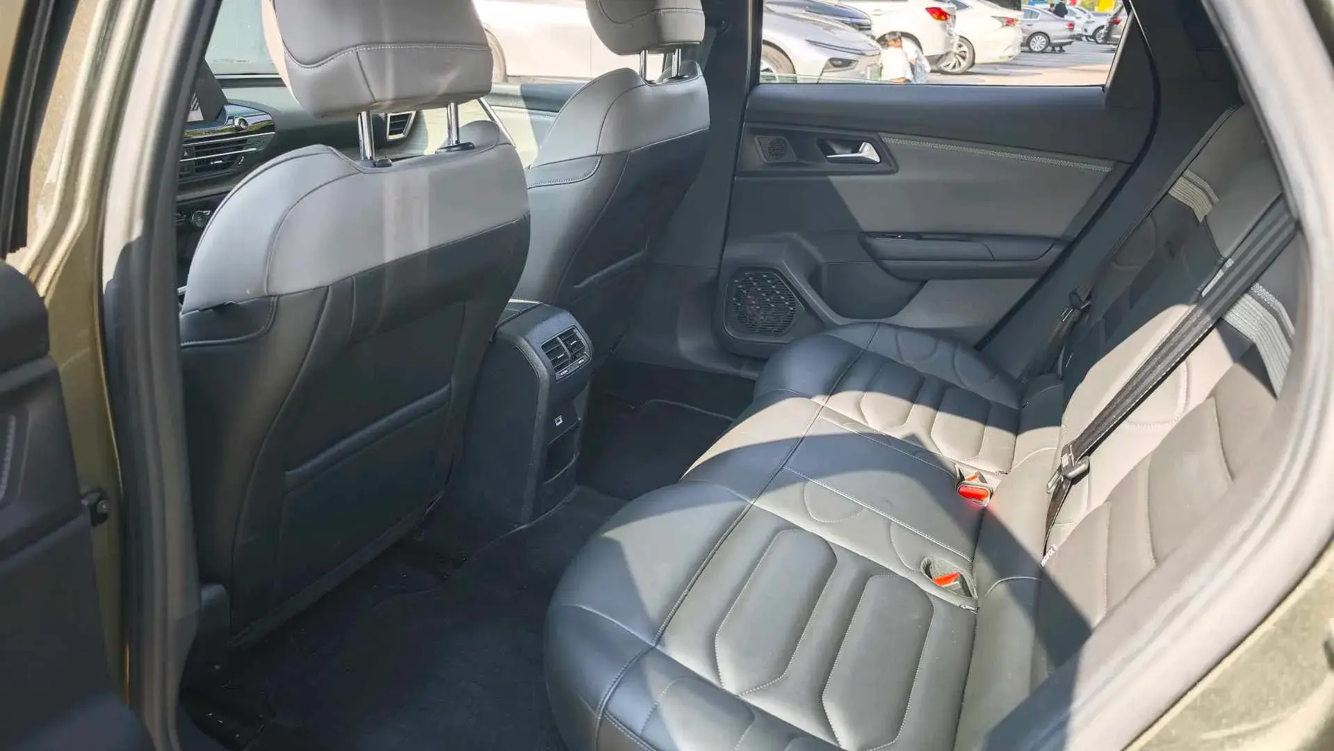 2021 CITROEN C5 thumbnail 4