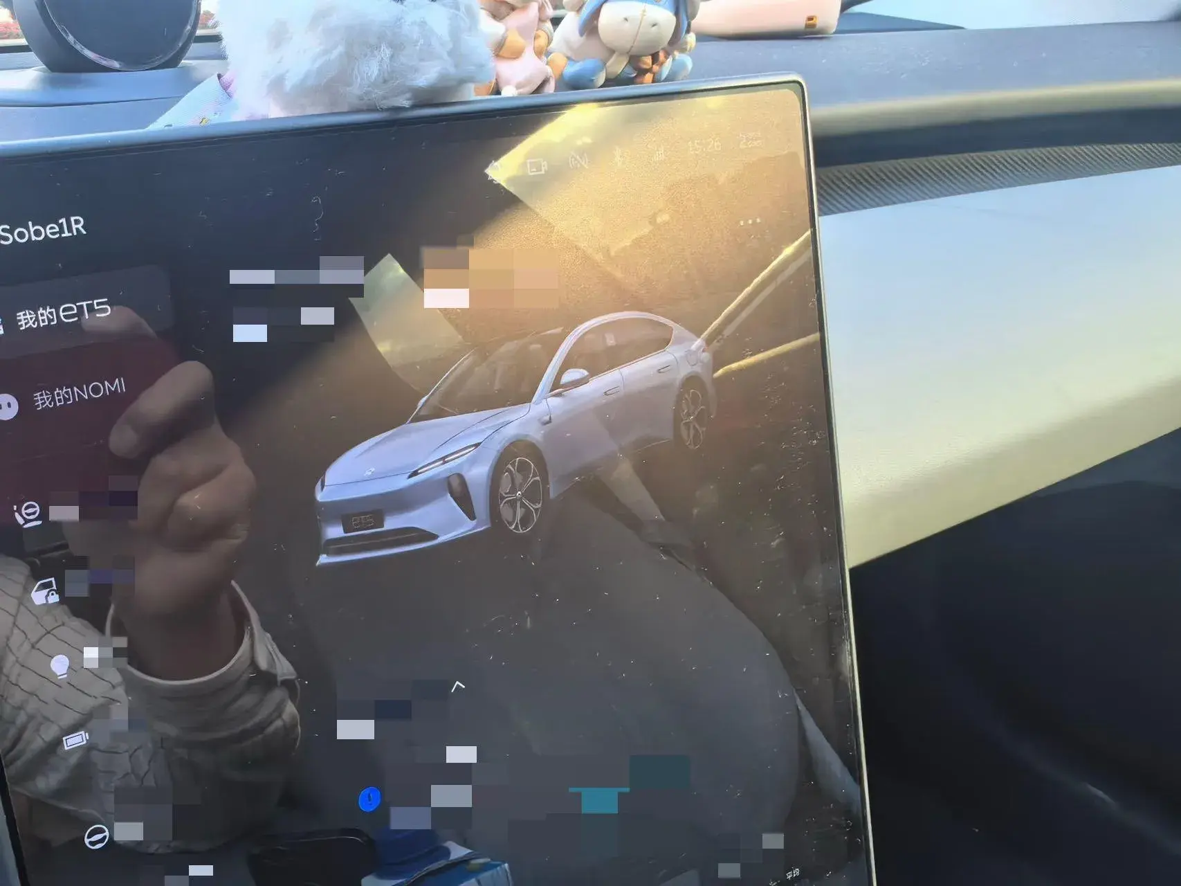 2024 NIO ET5 thumbnail 4