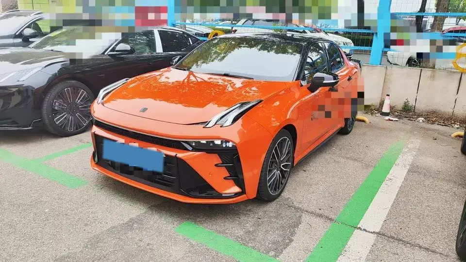 2025 LYNK&CO 03 view 1