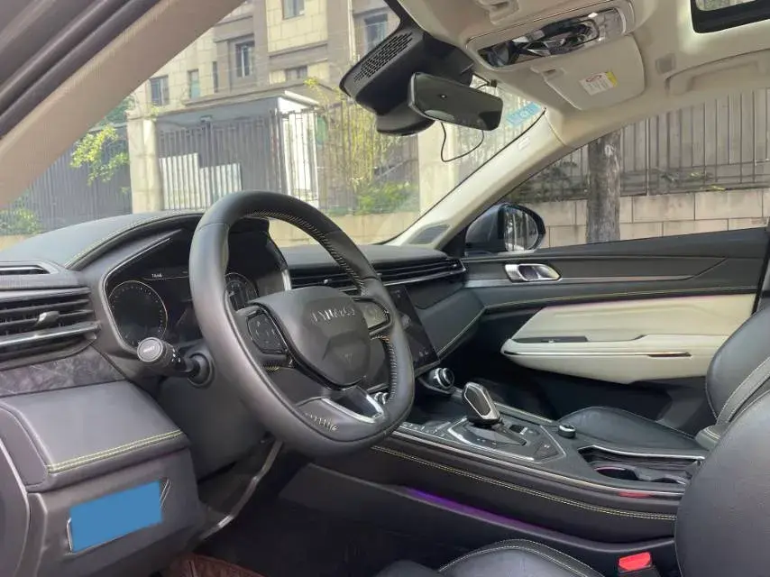 2020 LYNK&CO 05 thumbnail 3