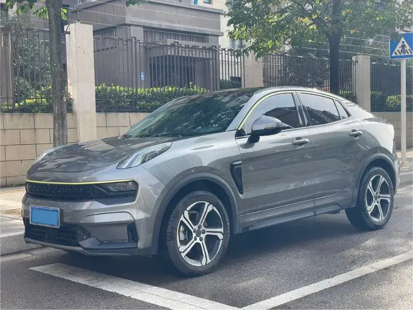 2020 LYNK&CO 05 view 1