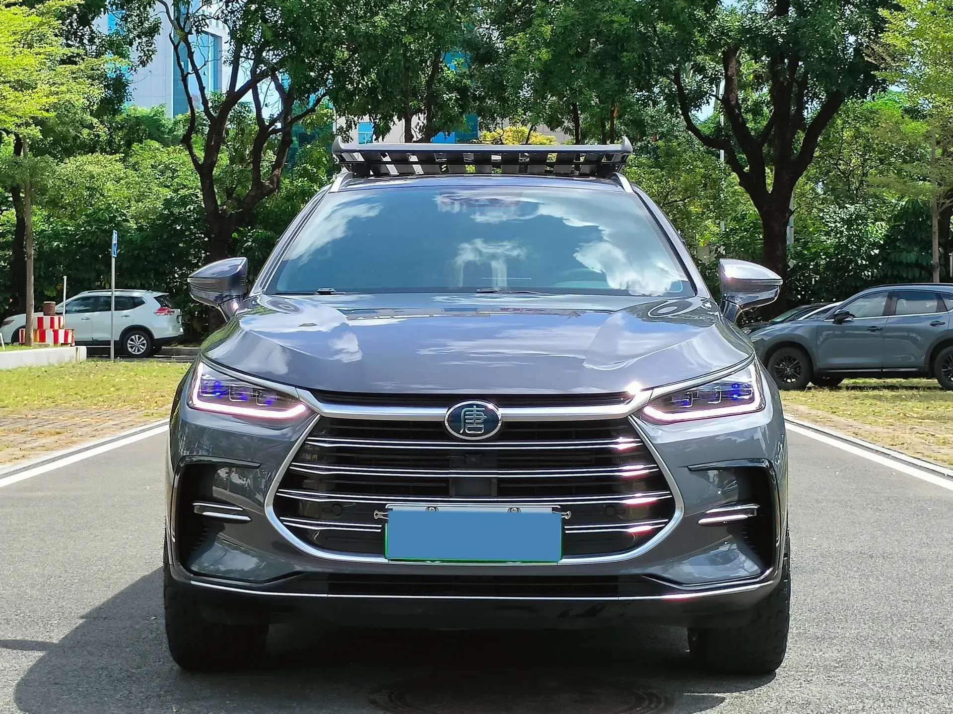 2021 BYD TANG thumbnail 2